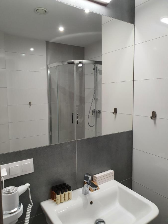 Hotel Garbow *** Centrum Konferencyjno - Bankietowe 外观 照片